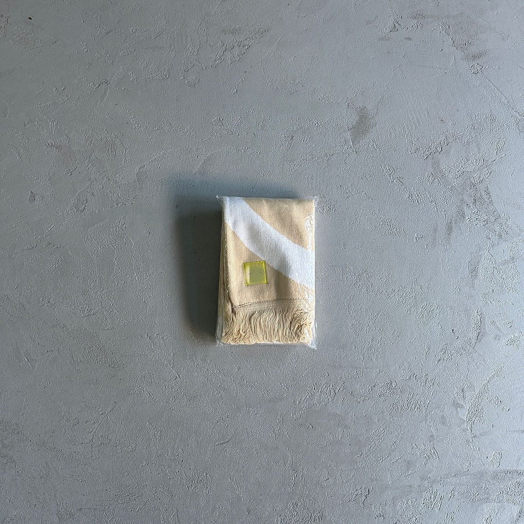 Other 39¥ Beige And White Scarf - Image 4