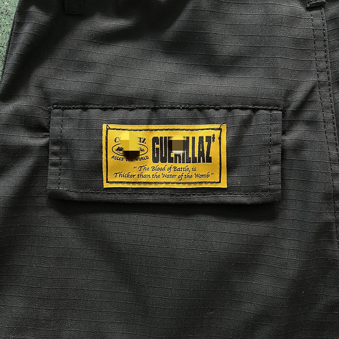 Other 89¥ OG Triple Black Cargo Shorts - Image 3