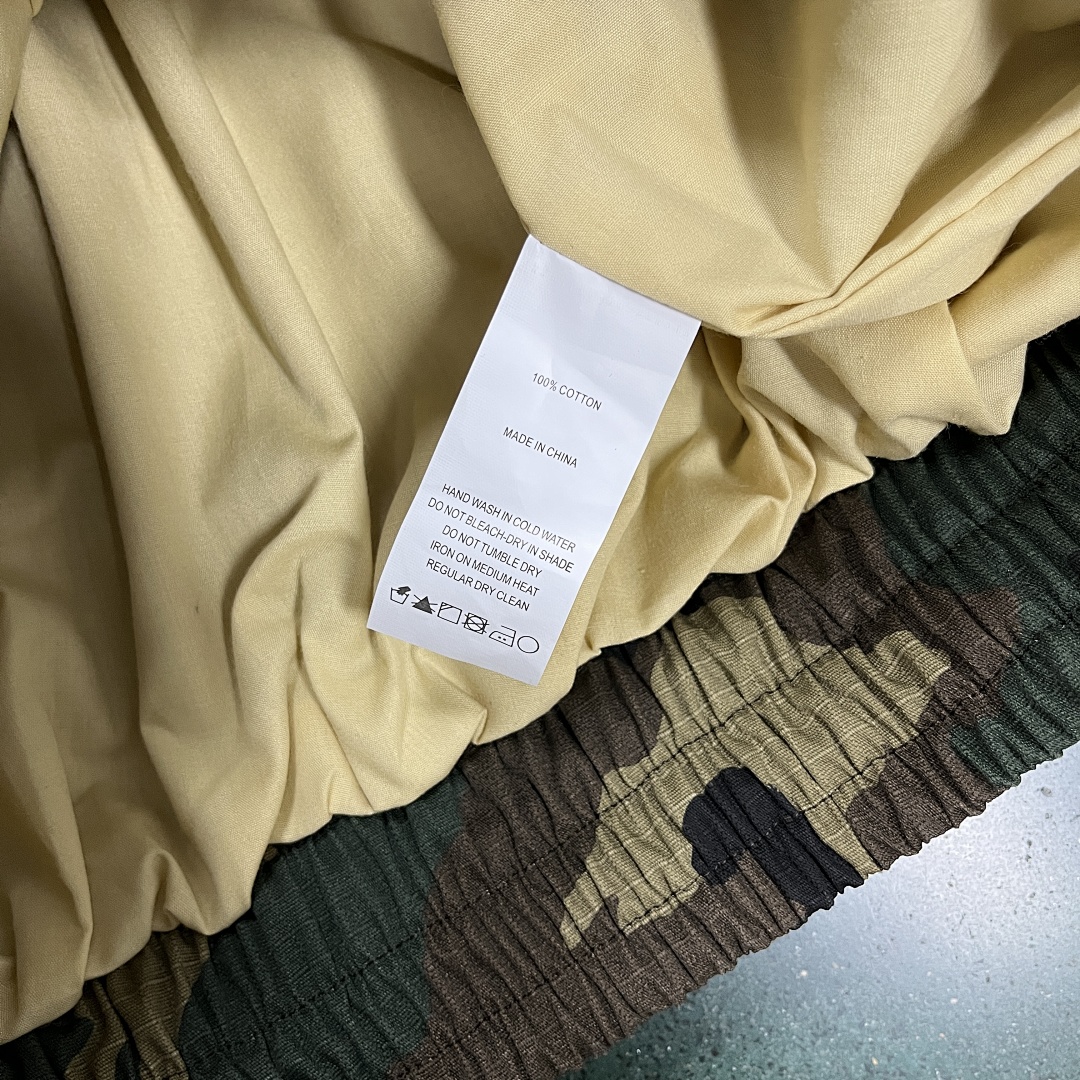 Other 79¥ Camouflage Work Jacket - Image 12