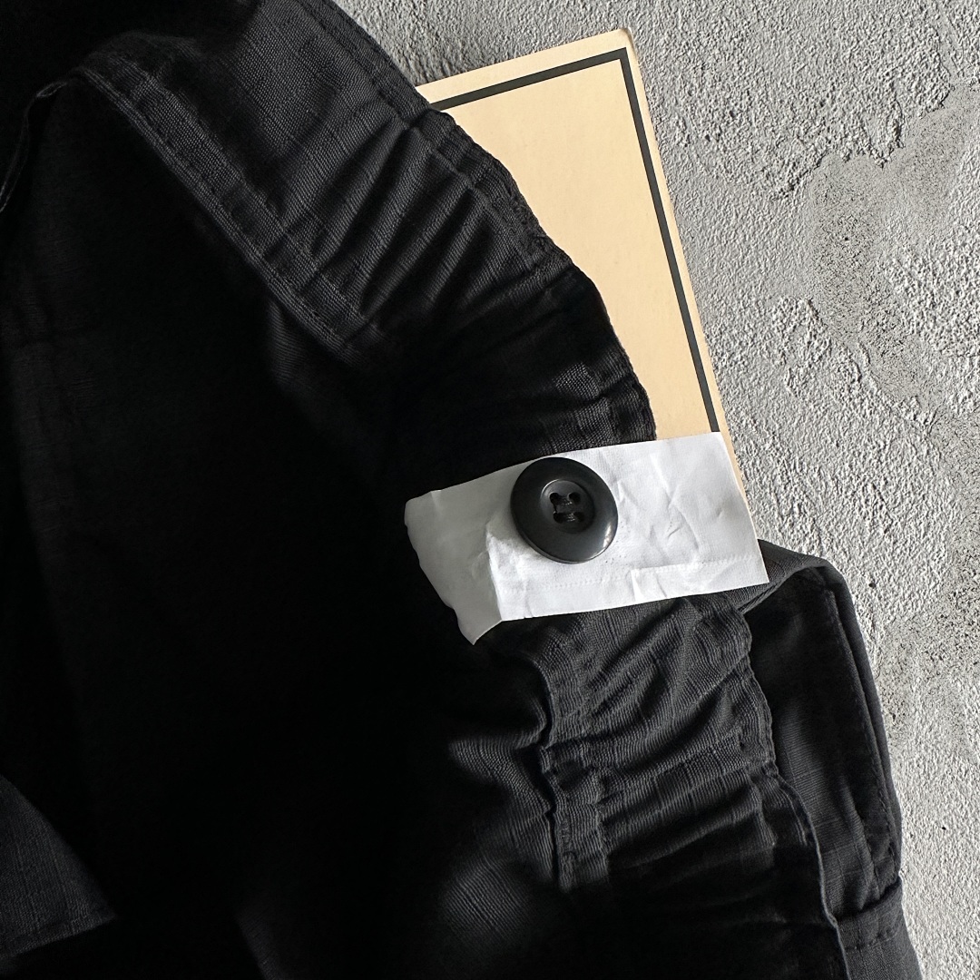 Other 89¥ Black Cargo Shorts - Image 18