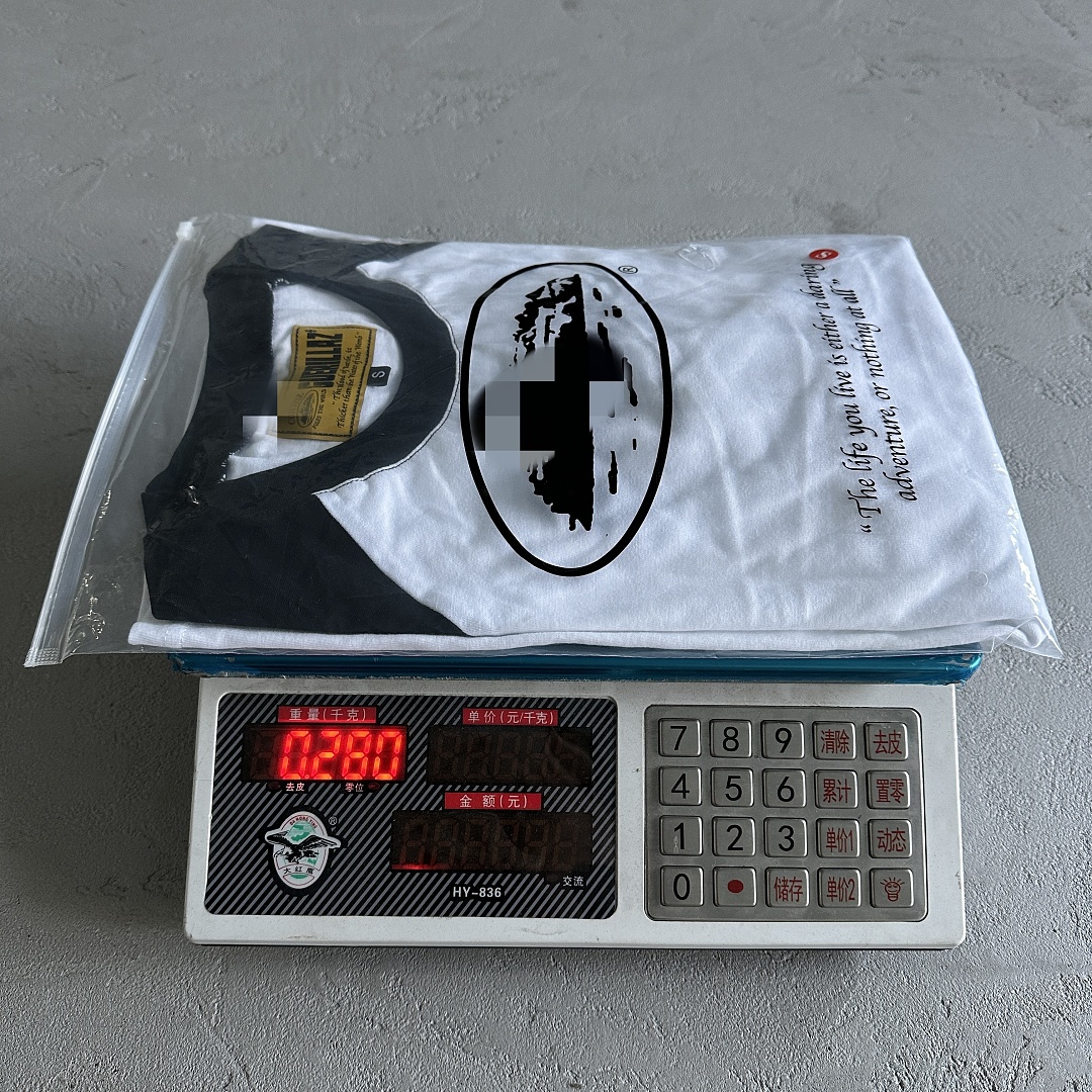 Other 45¥ Contrast Color Shoulder Long Sleeve Tee - Image 3