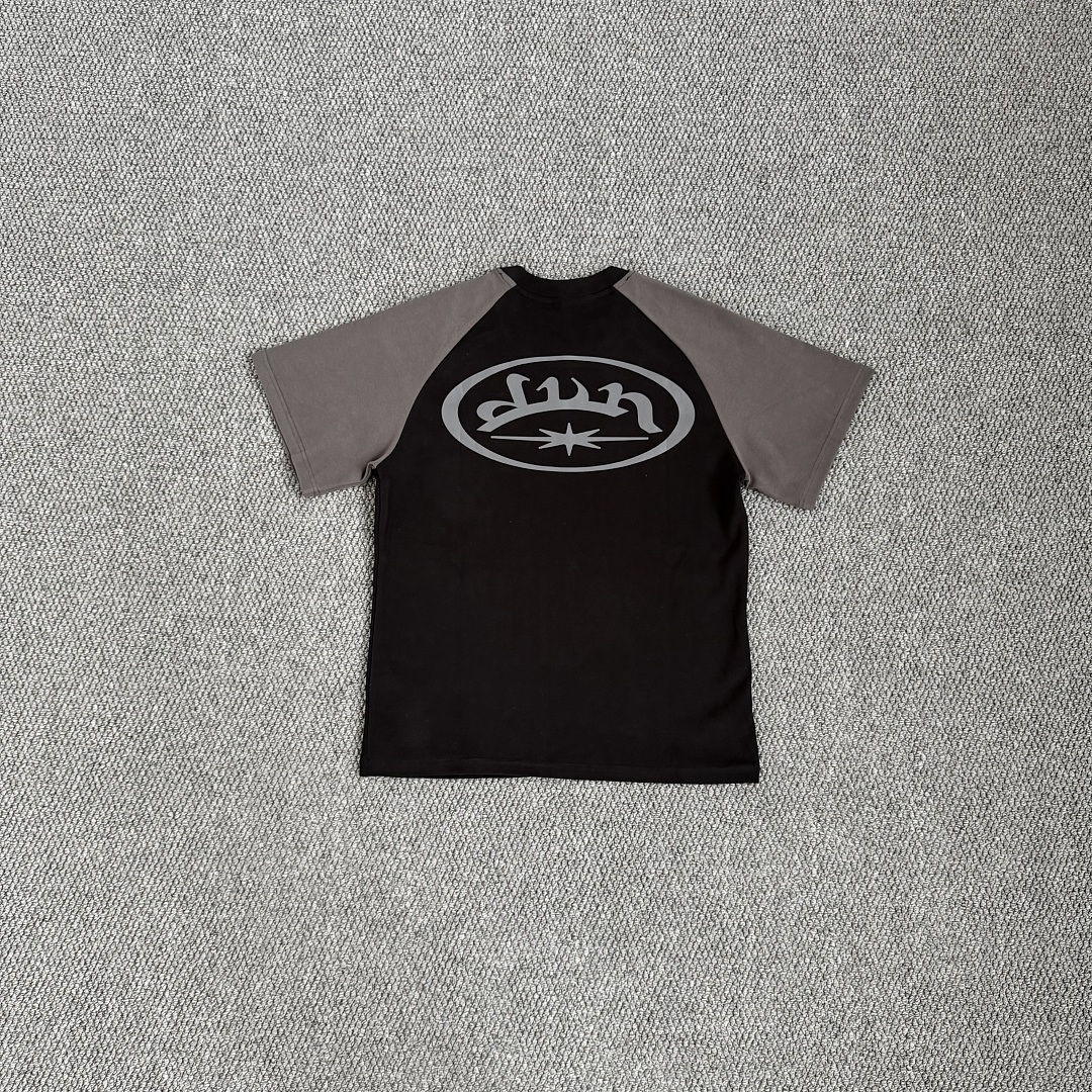 Other ¥79 (Divin…Black Futura1 Raglan T-Shirt) - Image 11