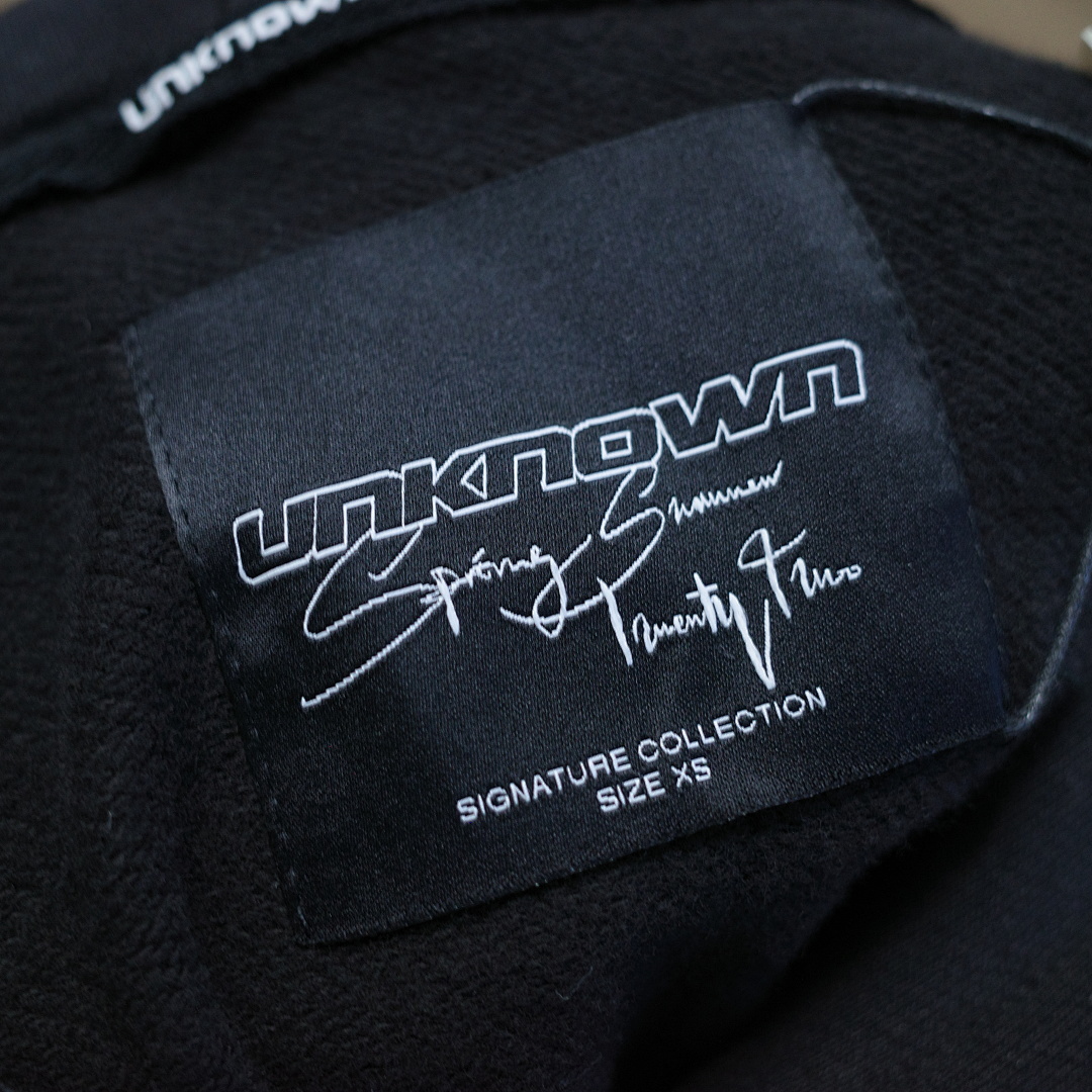 Other 200¥ (BLACK UNIFORM) - Image 8