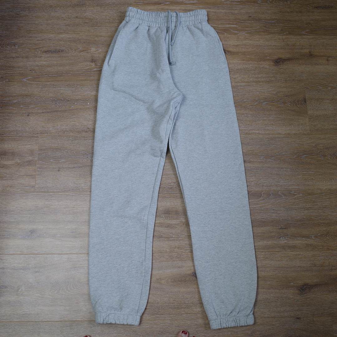 Other 190¥ (GREY UNIFORM) - Image 4