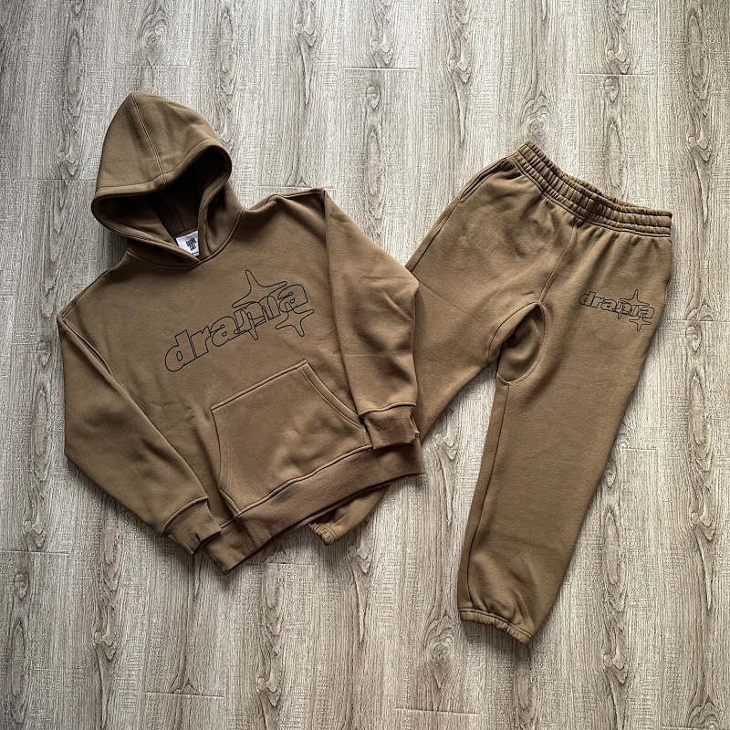 ¥380 Brown-Tracksuit, photo 1