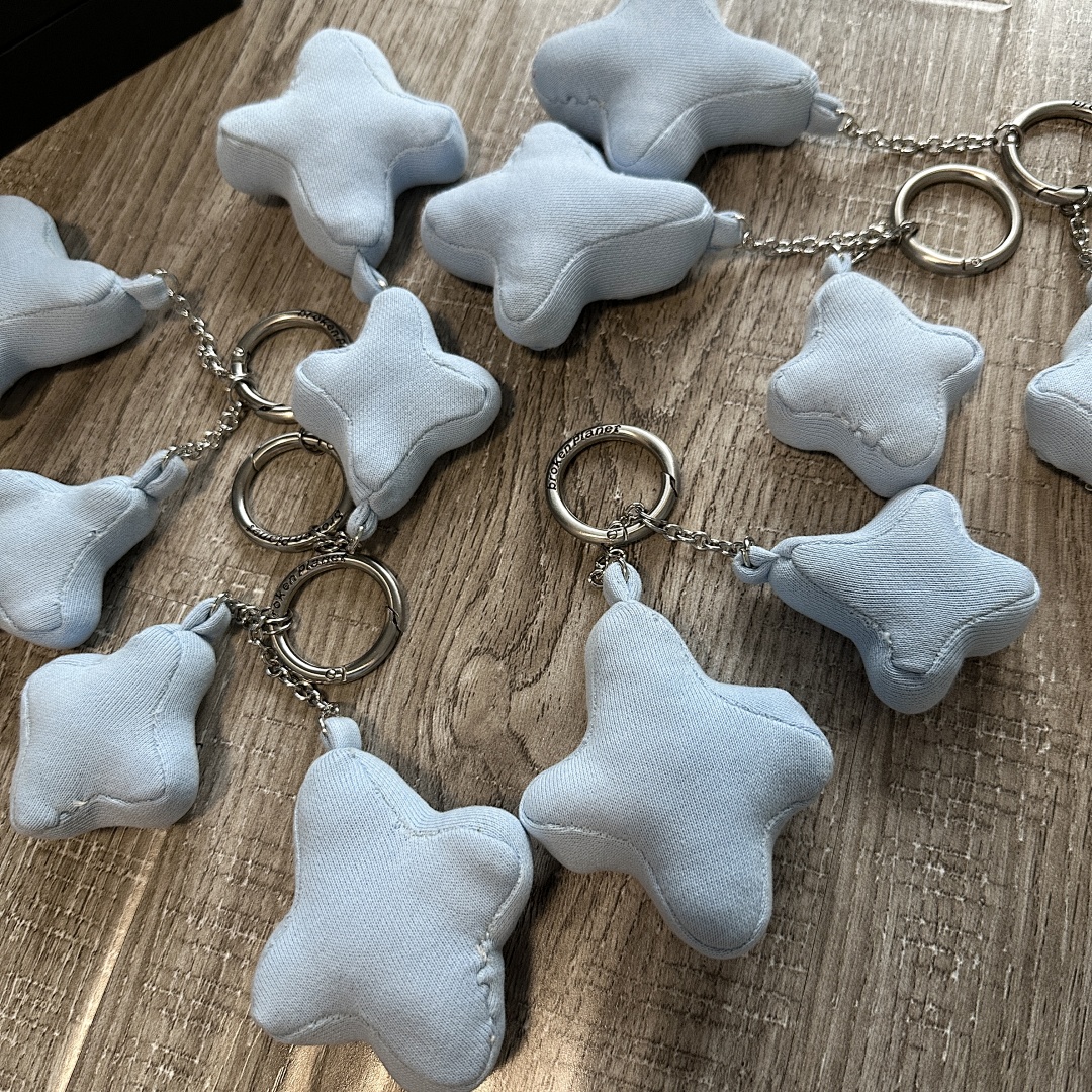 Other ¥19 Star Keychain - Image 16