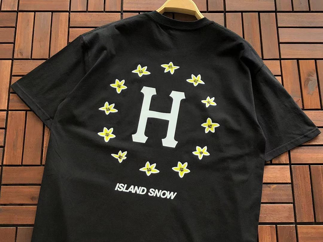 On Running ~85 HUF T-SHIRT - Image 6