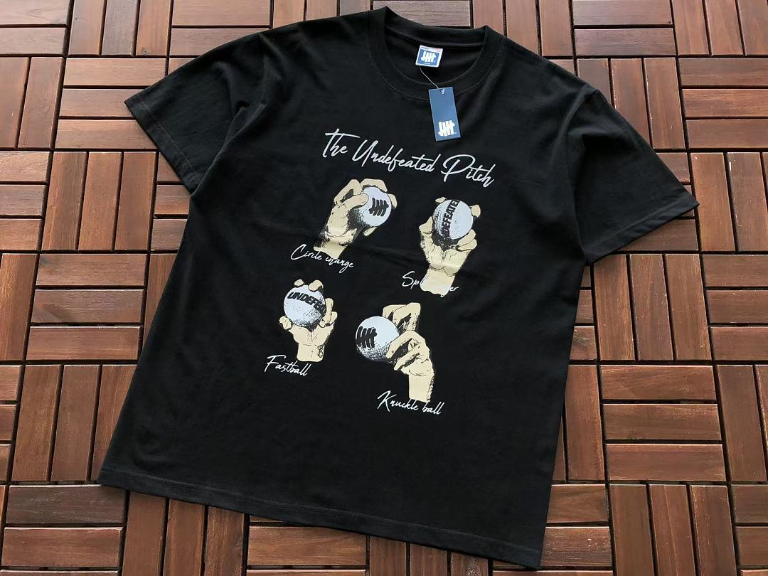 On Running ~85 UNDEFEATED T-SHIRT 55071039 (Im 185CM 70KG Iwear Size L In The Photo) - Image 10