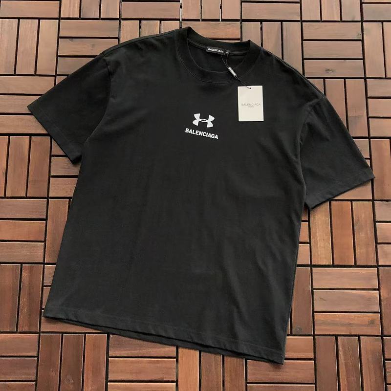 Other ~125 B🔥L🔥🔥🔥IA🔥A & U🔥D🔥R A🔥MO🔥R T-SHIRT, photo 1