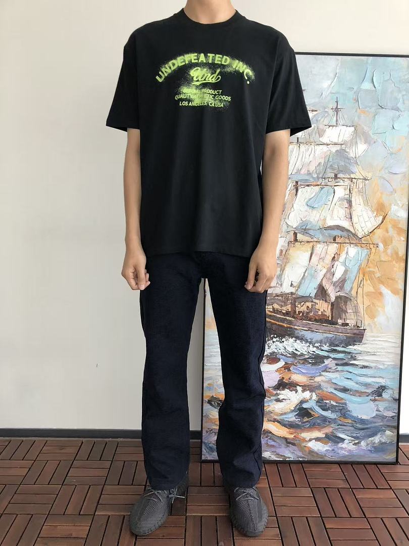 On Running ~85 UNDEFEATED T-SHIRT 55062311 (Im 185CM 70KG Iwear Size L In The Photo) - Image 4