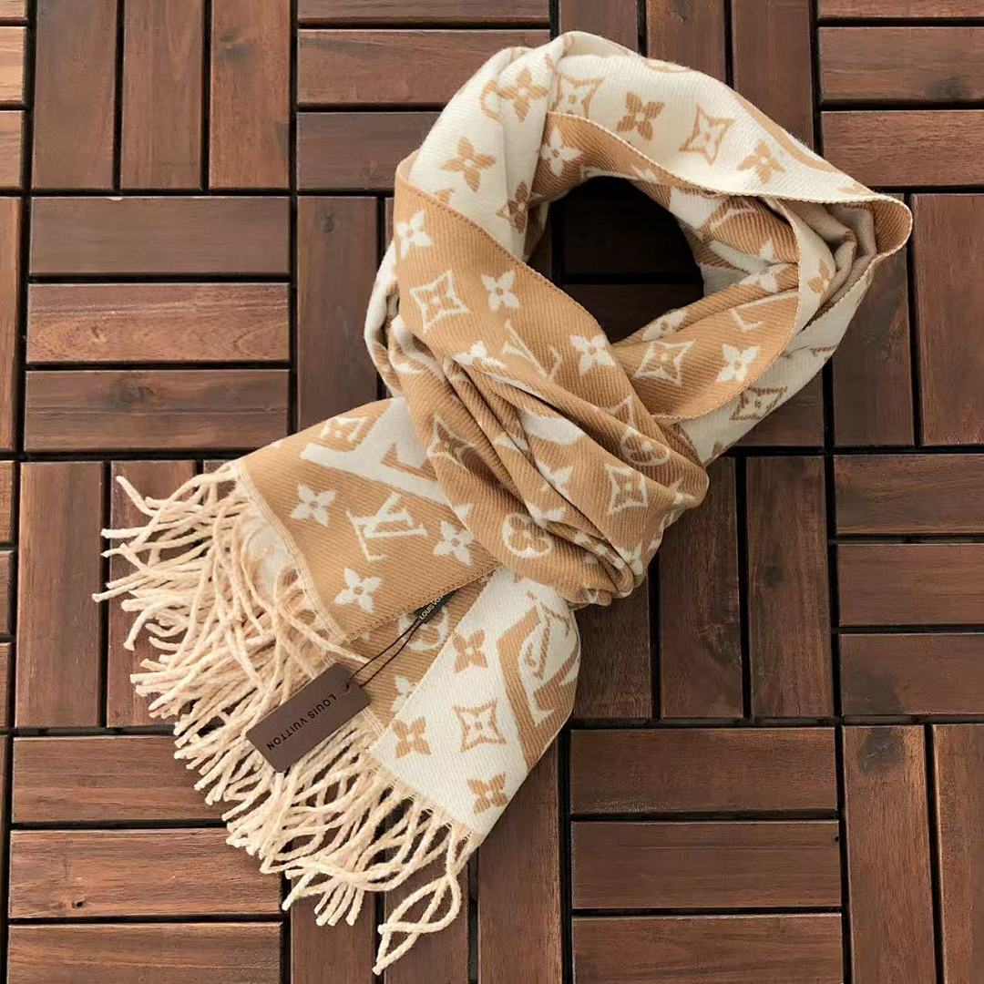 Other ~ 98 L🔥SCARF, photo 1