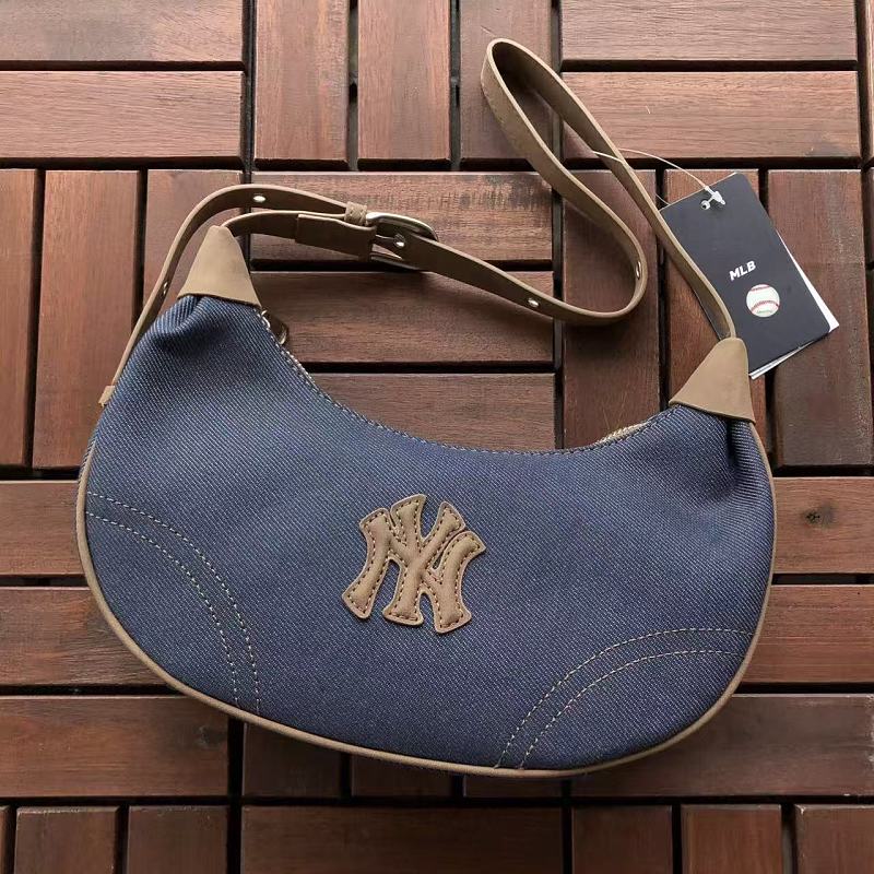 MLB ~109 MLB BAG 66050732 (Long 28CM* Wide 14CM* High 6CM), photo 1
