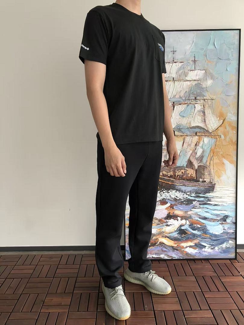 On Running ~109 CH🔥OM🔥 HE🔥RTS T-SHIRT 55022660 (Im 185CM 80KG Iwear Size S In The Photo) - Image 5