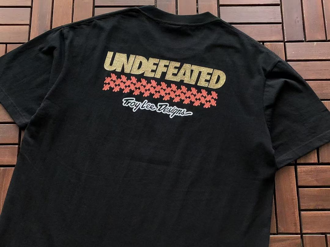 On Running ~85 UNDEFEATED T-SHIRT 55071045 (Im 185CM 70KG Iwear Size L In The Photo) - Image 14
