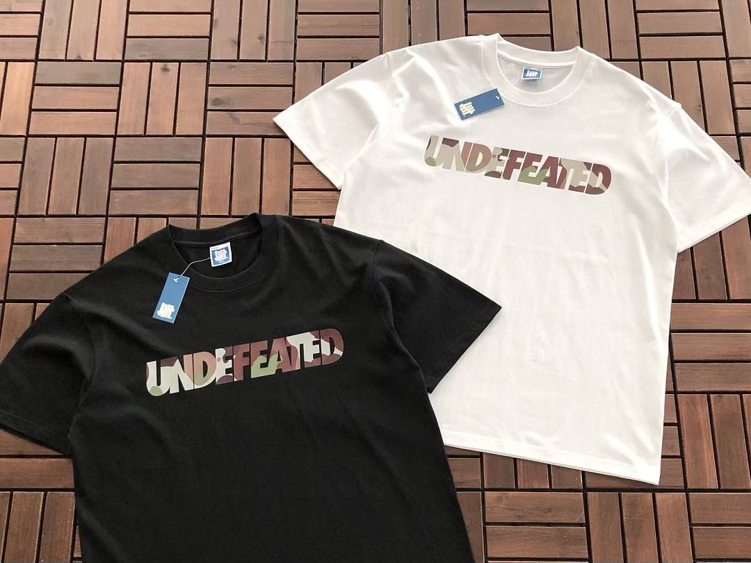 On Running ~85 UNDEFEATED T-SHIRT 55070676 (Im 185CM 80KG Iwear Size L In The Photo) - Image 6