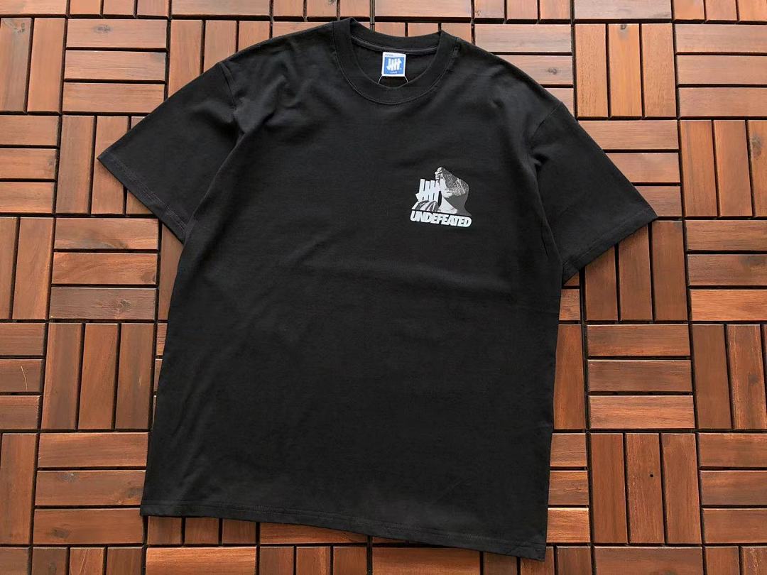 On Running ~89 UNDEFEATED T-SHIRT - Image 20