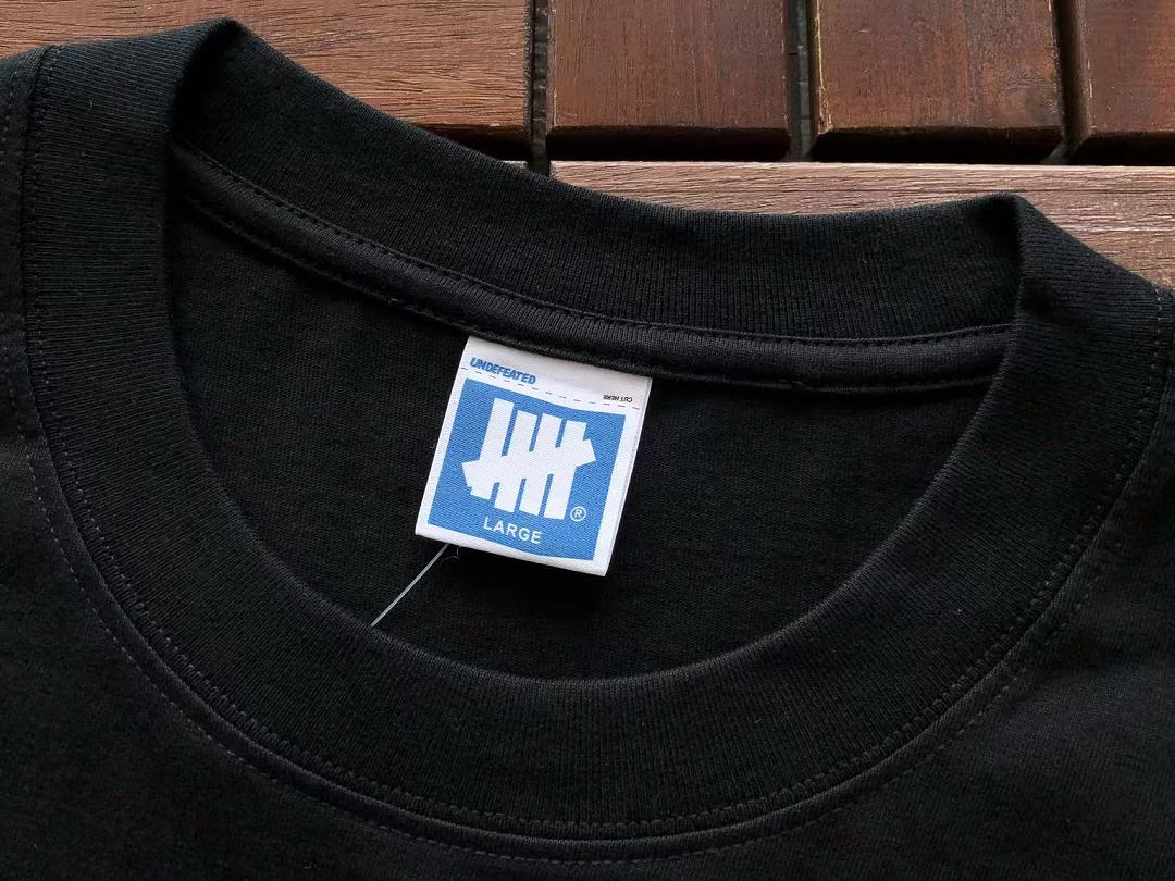 On Running ~85 UNDEFEATED T-SHIRT 55071040 (Im 185CM 70KG Iwear Size L In The Photo) - Image 20
