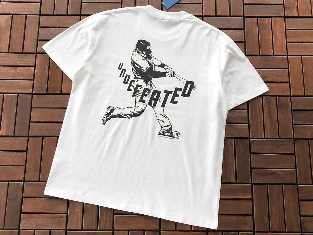 On Running ~85 UNDEFEATED T-SHIRT 55070615 (Im 185CM 80KG Iwear Size L In The Photo) - Image 8