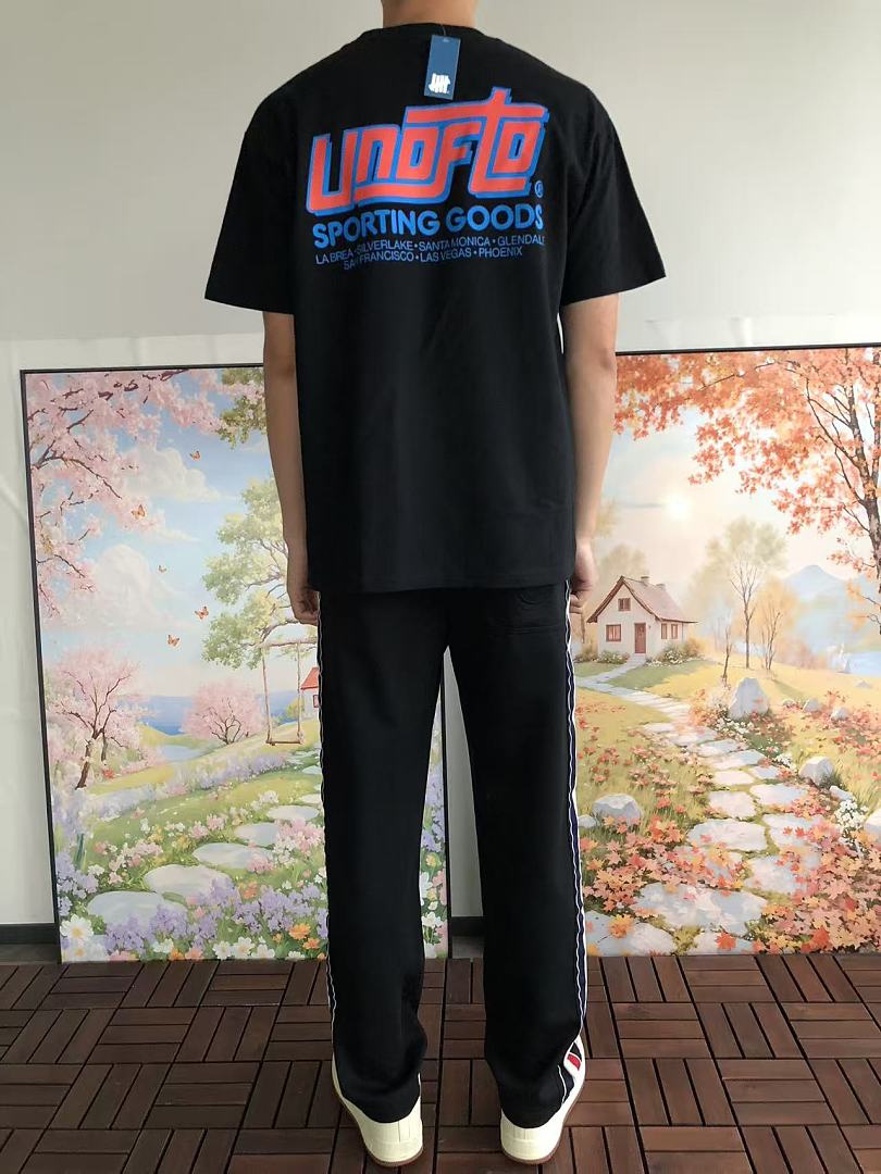 On Running ~85 UNDEFEATED T-SHIRT 55063096 (Im 180CM 68KG Iwear Size L In The Photo) - Image 4