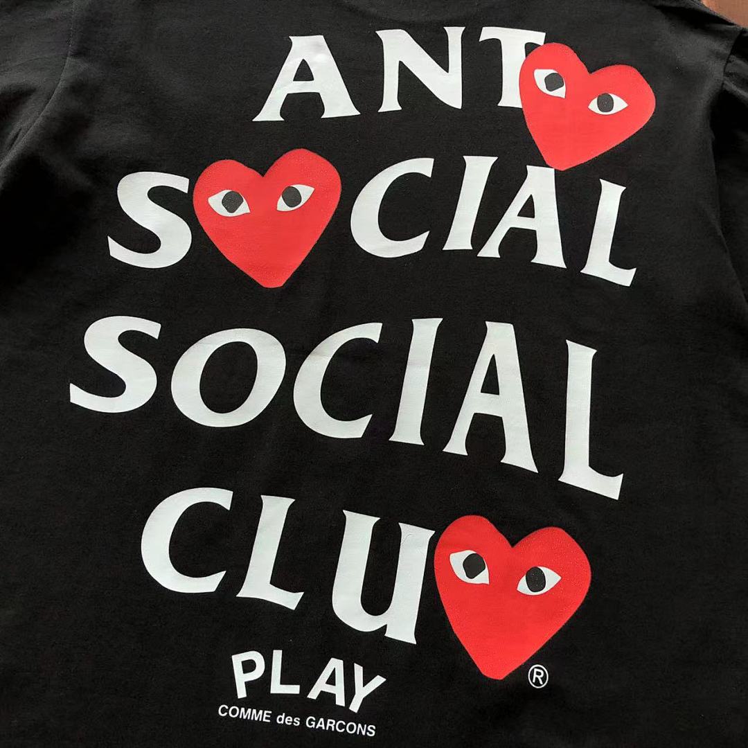 On Running ~89 ANTI SOCIAL CLUB T-SHIRT - Image 5