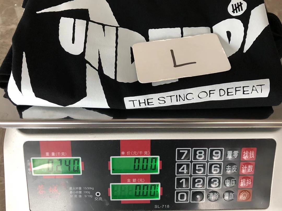 On Running ~85 UNDEFEATED T-SHIRT 55063057 (Im 180CM 68KG Iwear Size L In The Photo) - Image 26