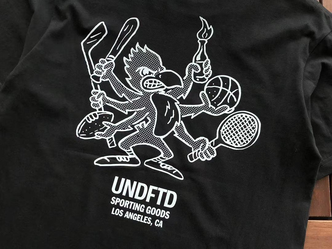 On Running ~85 UNDEFEATED T-SHIRT 55070673 (Im 185CM 80KG Iwear Size L In The Photo) - Image 16