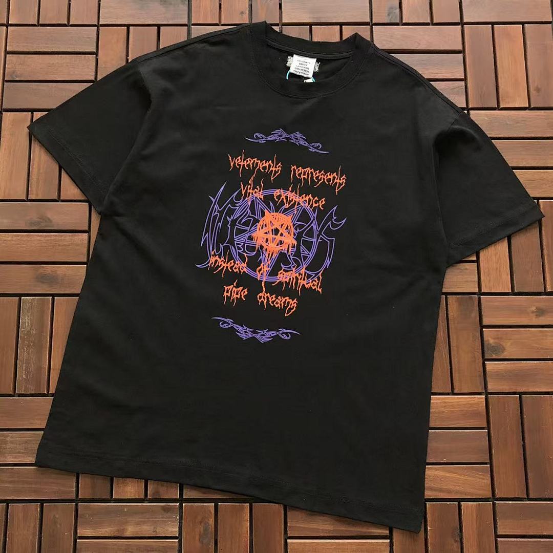 ~ 115 VETEMENTS T-SHIRT 66012543 (Im 176CM 58KG Iwear Size M In The Photo), photo 1