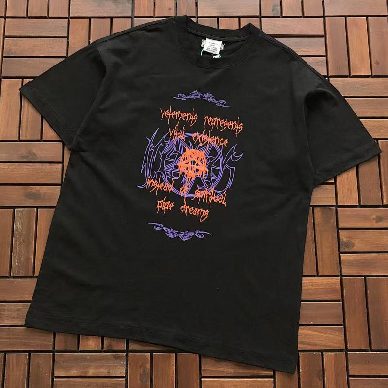 ~ 115 VETEMENTS T-SHIRT 66012543 (Im 176CM 58KG Iwear Size M In The Photo), photo 1