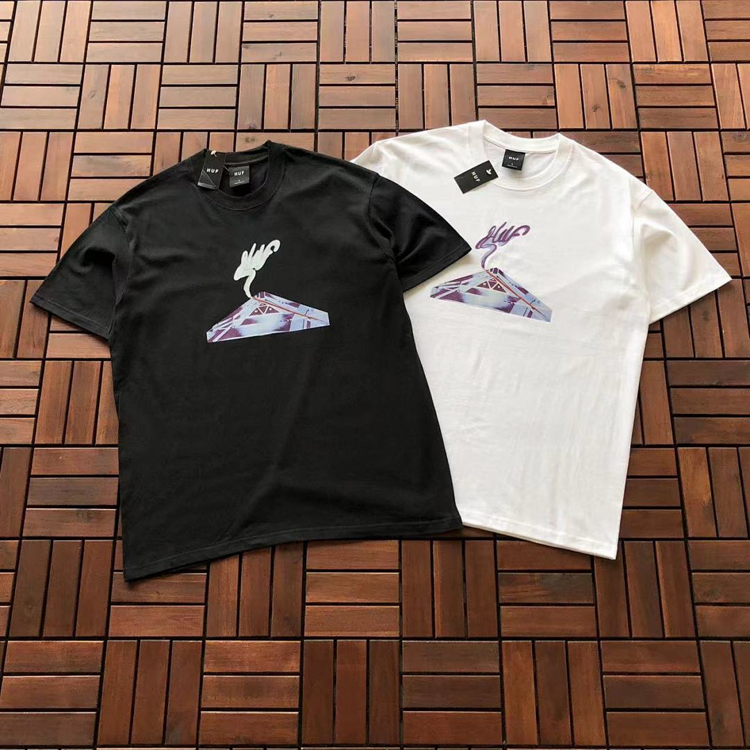 On Running ~85 HUF T-SHIRT
