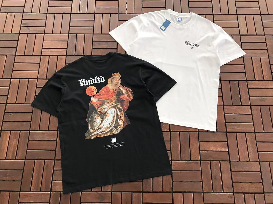 On Running ~85 UNDEFEATED T-SHIRT 55070652 (Im 185CM 80KG Iwear Size L In The Photo) - Image 5