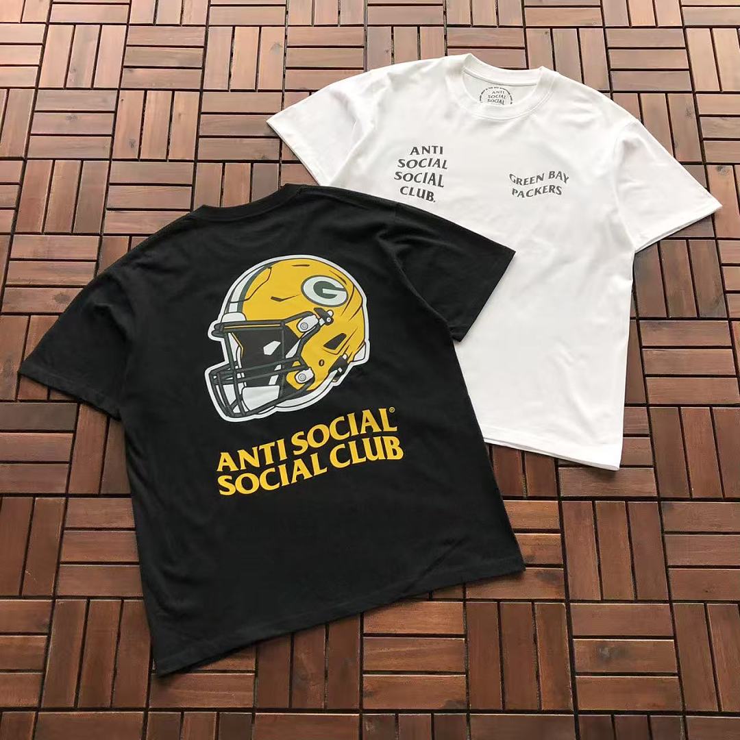 On Running ~85 ANTI SOCIAL CLUB T-SHIRT 55051855 (Im 185CM 70KG Iwear Size L In The Photo)