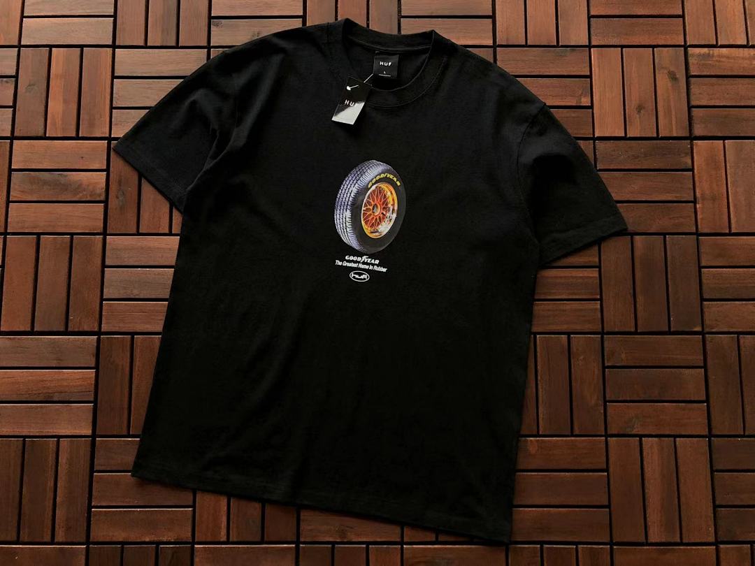 On Running ~85 HUF T-SHIRT - Image 6