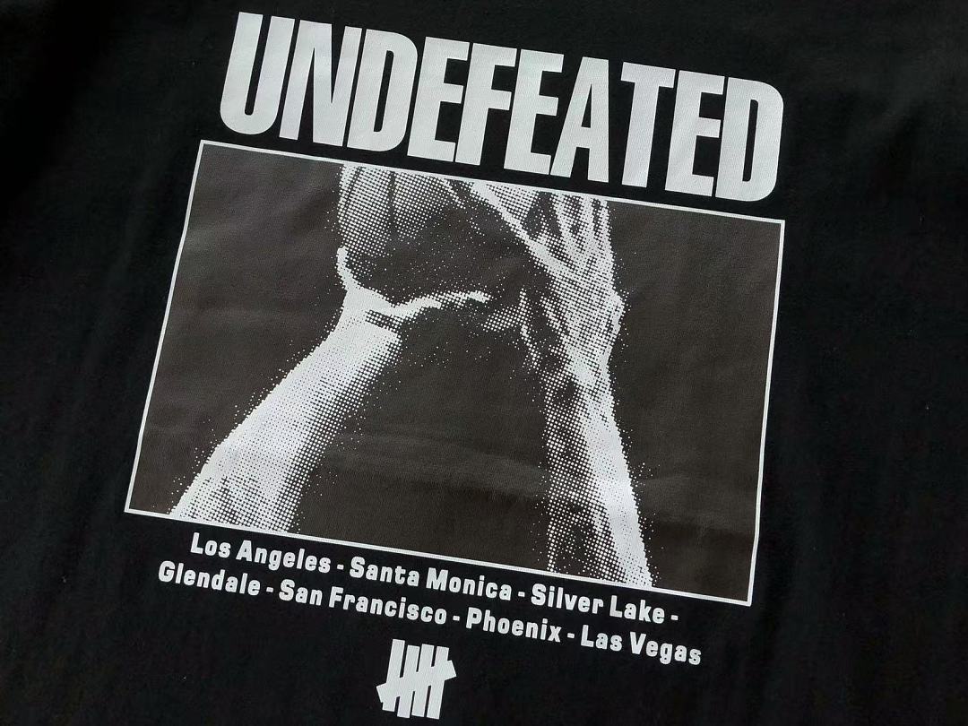 On Running ~85 UNDEFEATED T-SHIRT 55070620 (Im 185CM 80KG Iwear Size L In The Photo) - Image 15