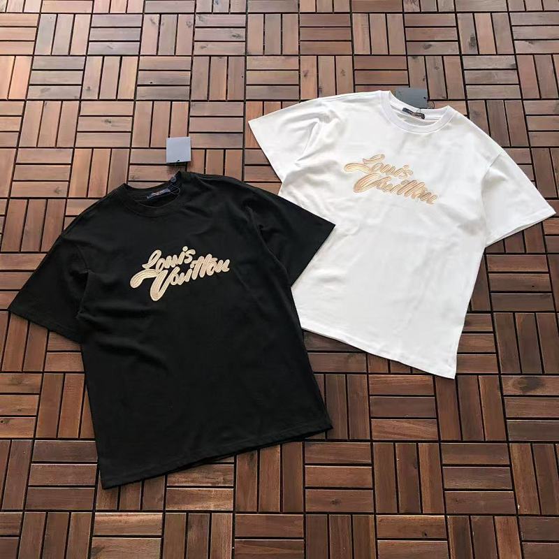 ~109 L🔥T-SHIRT 77012971 (Im 176CM 58KG Iwear Size M In The Photo), photo 1