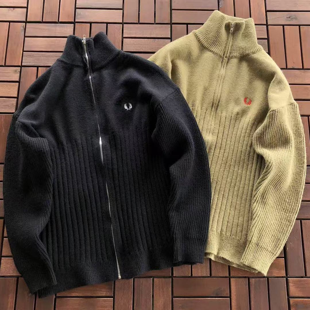 ~225 FRED PERRY SWEATER, photo 1