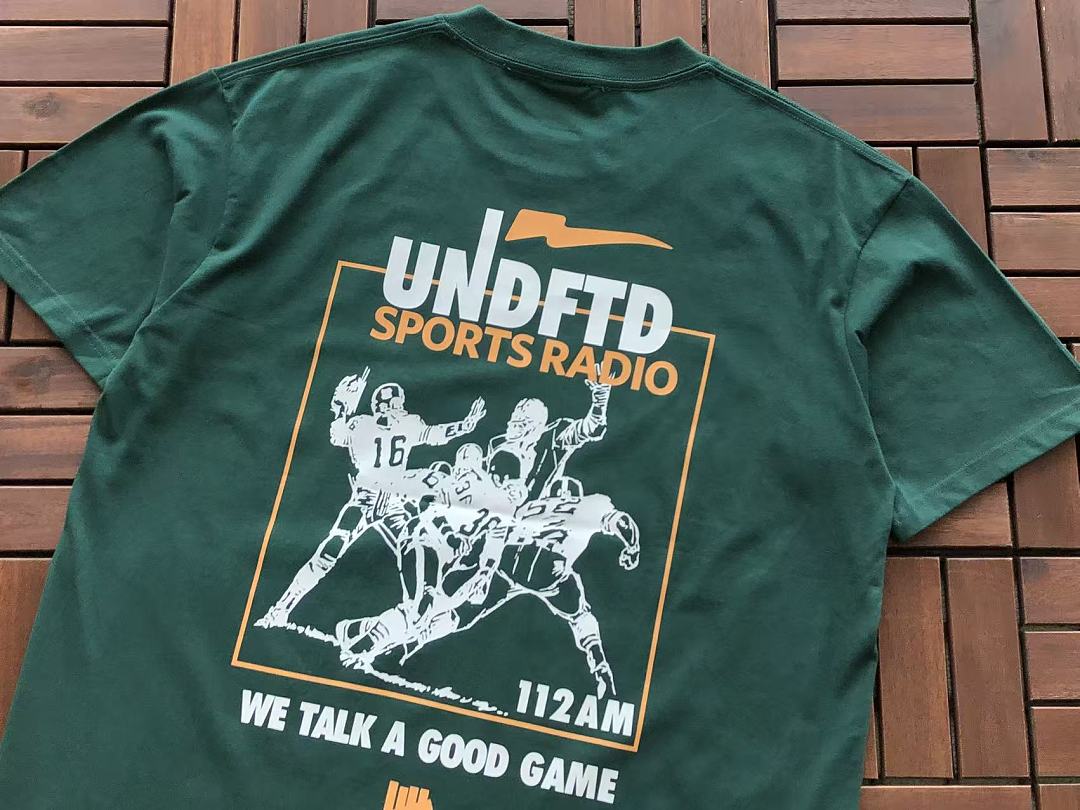On Running ~85 UNDEFEATED T-SHIRT 55071015 (Im 185CM 70KG Iwear Size L In The Photo) - Image 15