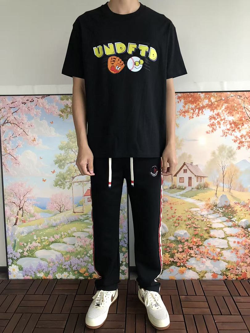 On Running ~85 UNDEFEATED T-SHIRT 55063086 (Im 180CM 68KG Iwear Size L In The Photo) - Image 3