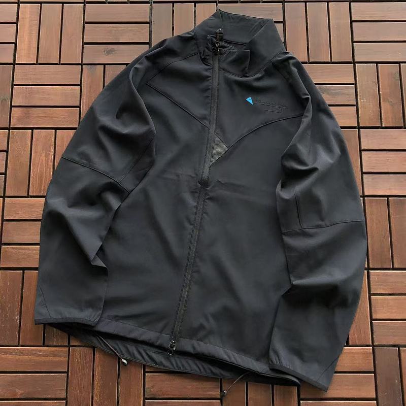 ~278 KLATTERMUSEN JACKET 66090110 (Im 180CM 68KG Iwear Size M In The Photo), photo 1