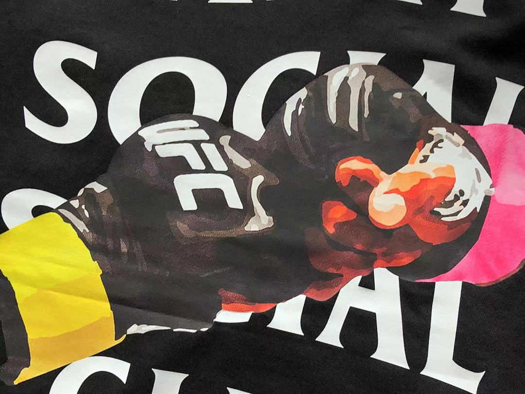 On Running ~88 ANTI SOCIAL CLUB T-SHIRT - Image 10