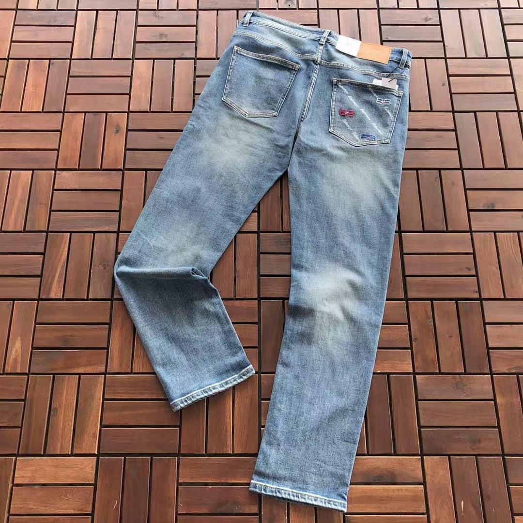 Other ~235 B🔥L🔥🔥🔥IA🔥A JEANS 22102919 (Im 180CM 68KG Iwear Size 32 In The Photo), photo 1