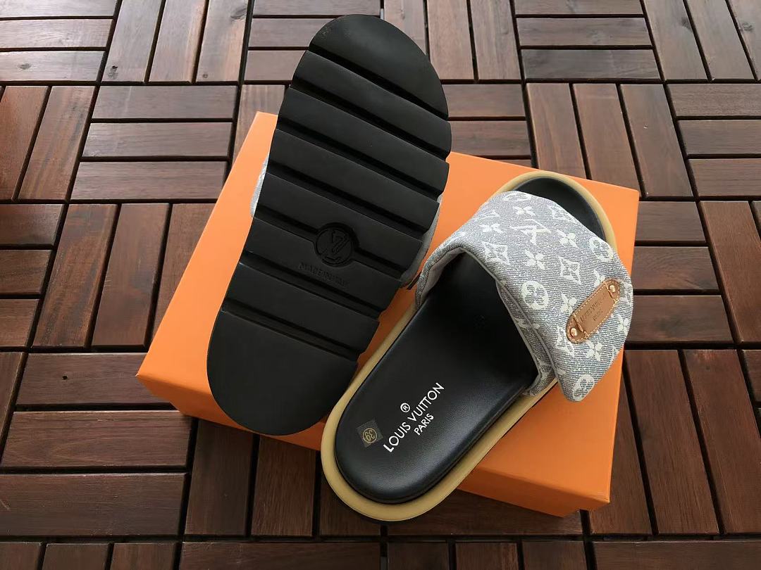 Other 125 L🔥SLIPPERS - Image 36