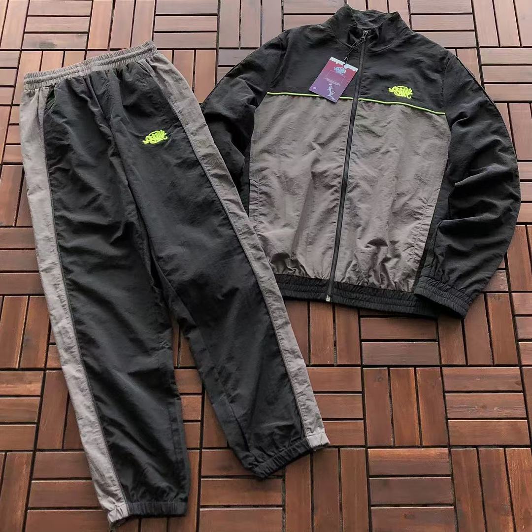 TOP~189 PANTS~169 SYNA JACKET, photo 1