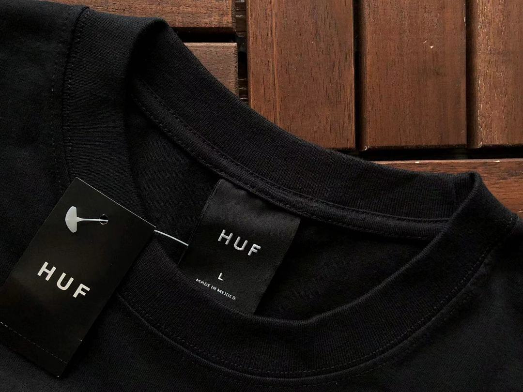 On Running ~85 HUF T-SHIRT - Image 13