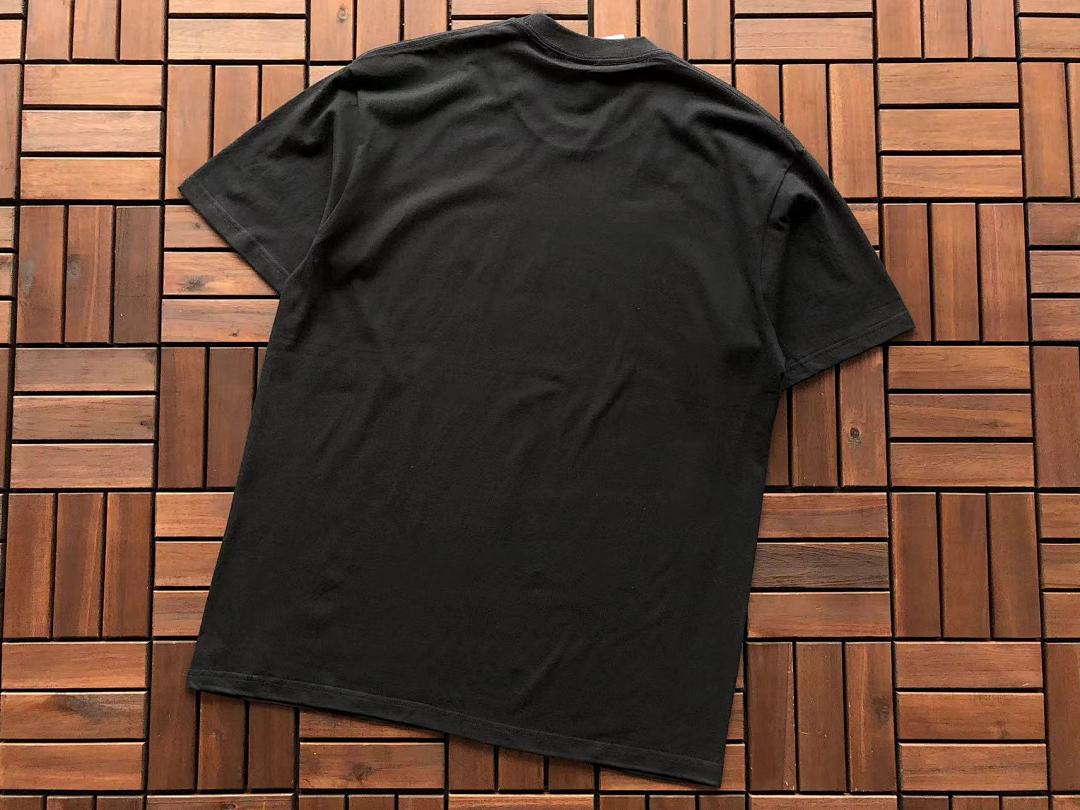 On Running ~85 HUF T-SHIRT - Image 13