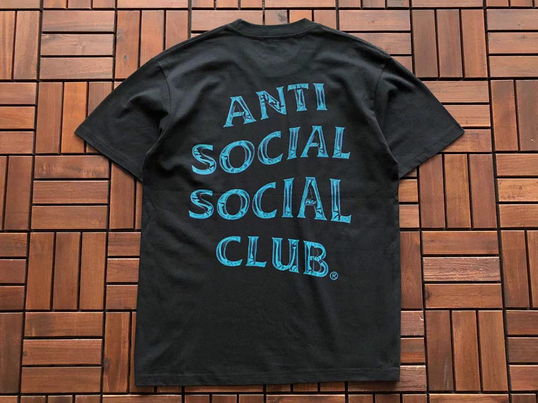 On Running ~88 ANTI SOCIAL CLUB T-SHIRT - Image 3