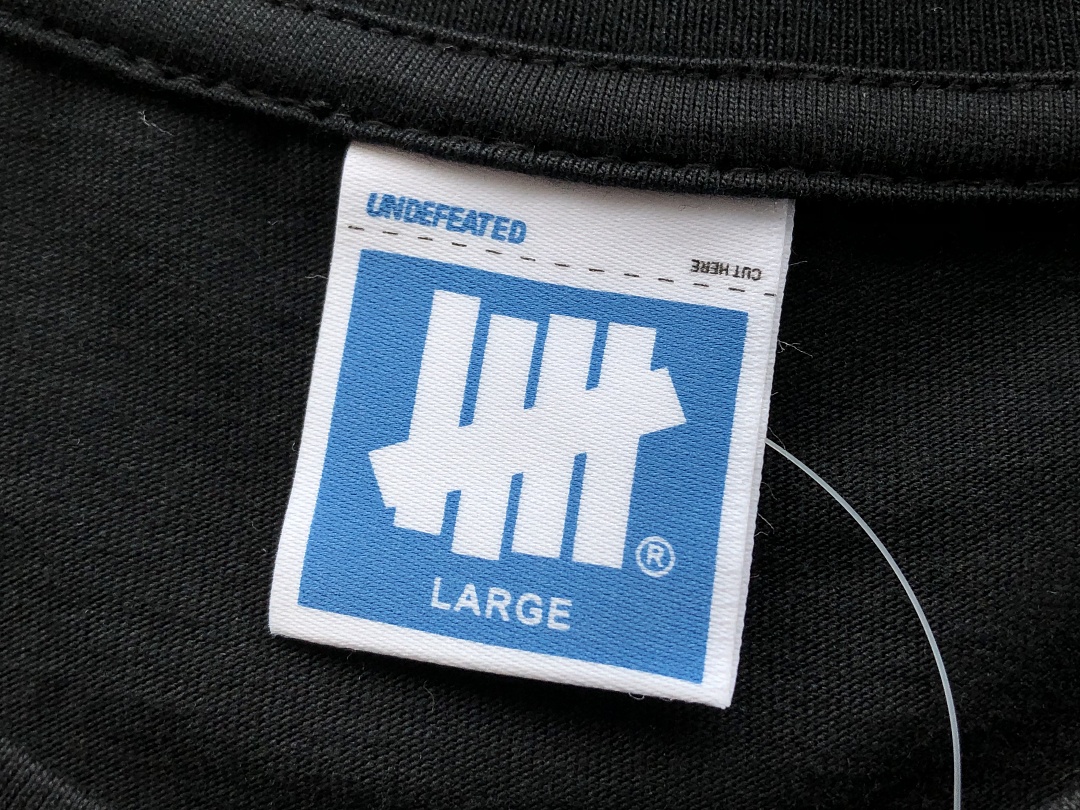 On Running ~85 UNDEFEATED T-SHIRT 55063052 (Im 180CM 68KG Iwear Size L In The Photo) - Image 18