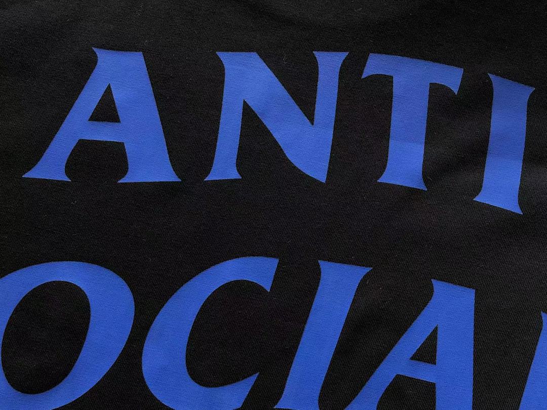 On Running ~89 ANTI SOCIAL CLUB T-SHIRT - Image 9