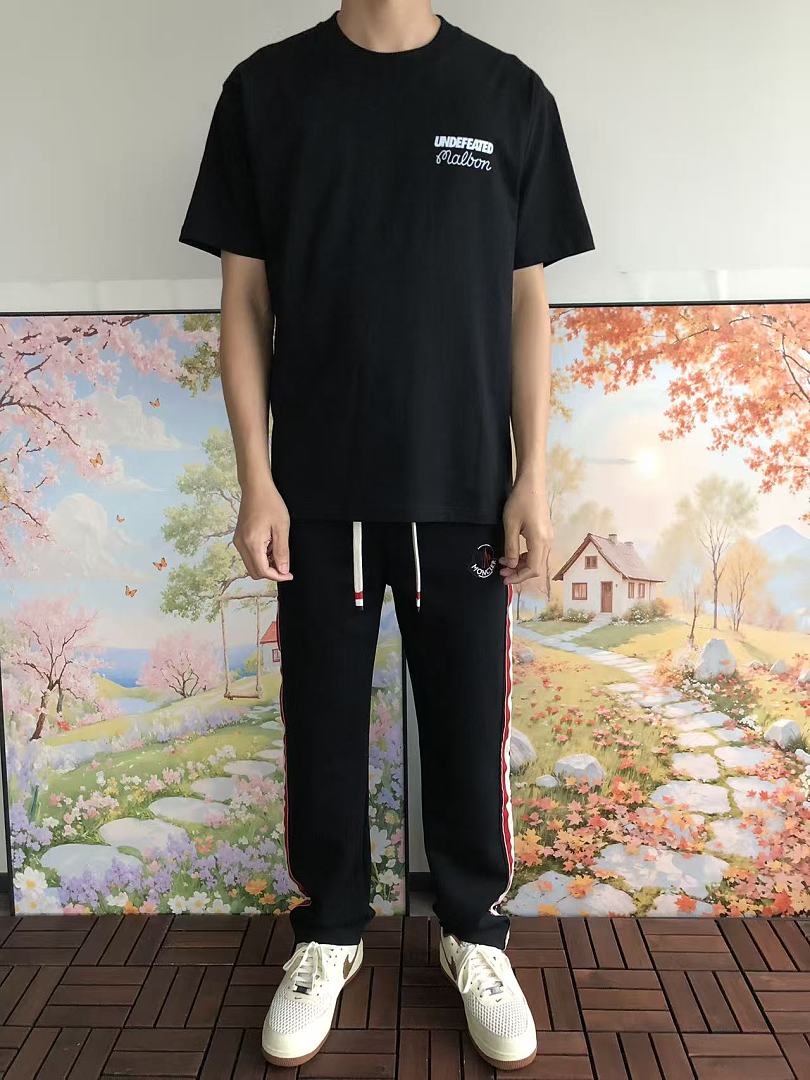 On Running ~85 UNDEFEATED T-SHIRT 55062764 (Im 180CM 68KG Iwear Size L In The Photo) - Image 3