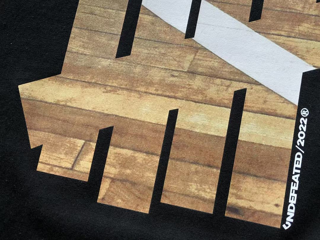 On Running ~85 UNDEFEATED T-SHIRT 55071021 (Im 185CM 70KG Iwear Size L In The Photo) - Image 16