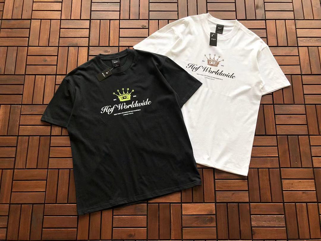 On Running ~85 HUF T-SHIRT - Image 3